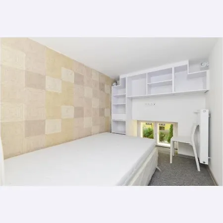 Apartmán Downtown 5 Bedrooms 4 Bathrooms Raday Stretches